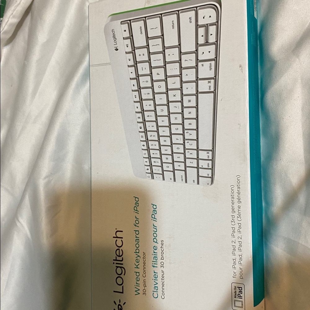 Logitech White Wireless Keyboard for iPad